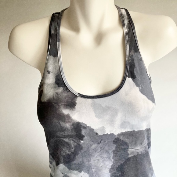 Lululemon Grey White Tank Top size 6 - Picture 3 of 10